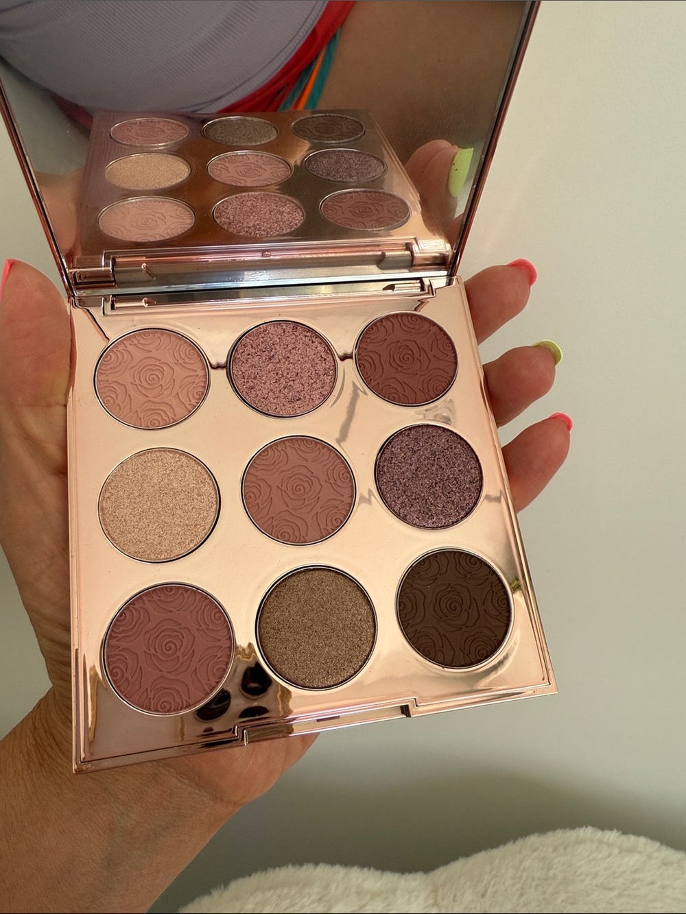 Tarte 9 shade eyeshadow palette